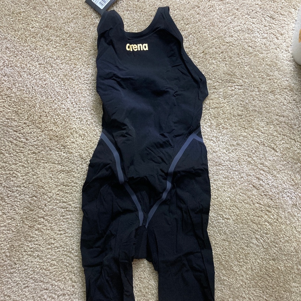 Arena Powerskin Carbon Core Flex Size 26
